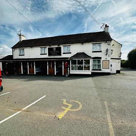 Leaking Well, Dunhampton Hotel Stourport-on-Severn Exterior photo